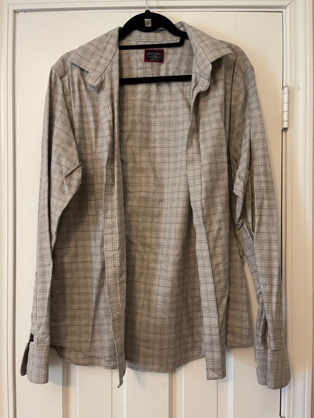 UNTUCKit Men's Gray and Navy Plaid Button Up